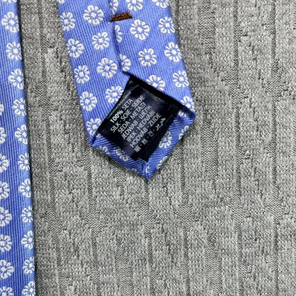 Camicissims New With‎ Tags 100% Silk Class A Men's dress tie(59x3 1/4in.)